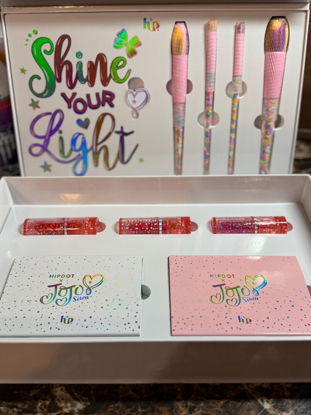 HIPDOT Makeup JoJo Siwa Collectable PR Box